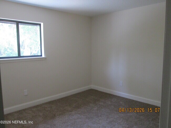Building Photo - 1200 Bretta St