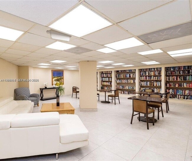 Building Photo - 3180 S Ocean Dr