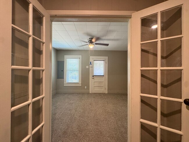 Building Photo - 10261 FM 724