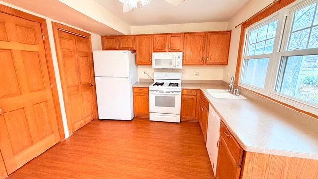 Building Photo - 503 Harbor Terrace