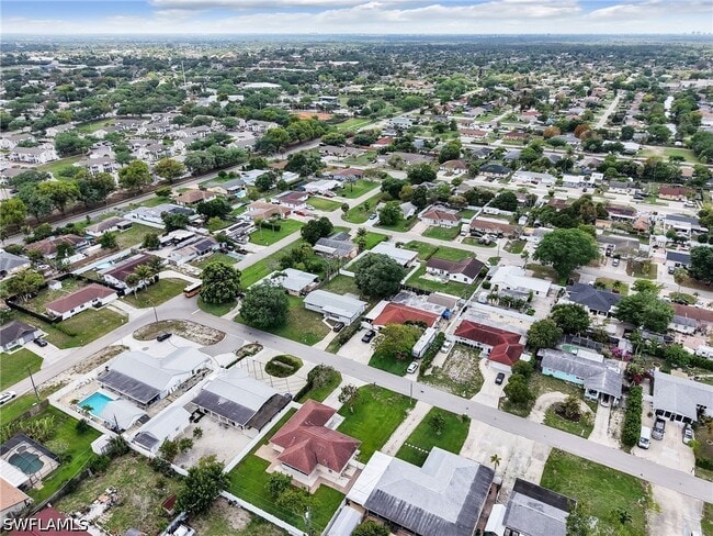 Building Photo - 2200 45th Terrace SW