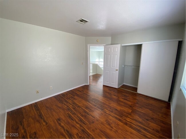 Building Photo - 8009 Festivity Cir