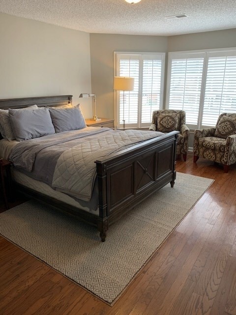 Building Photo - 1908 Newfields Rd