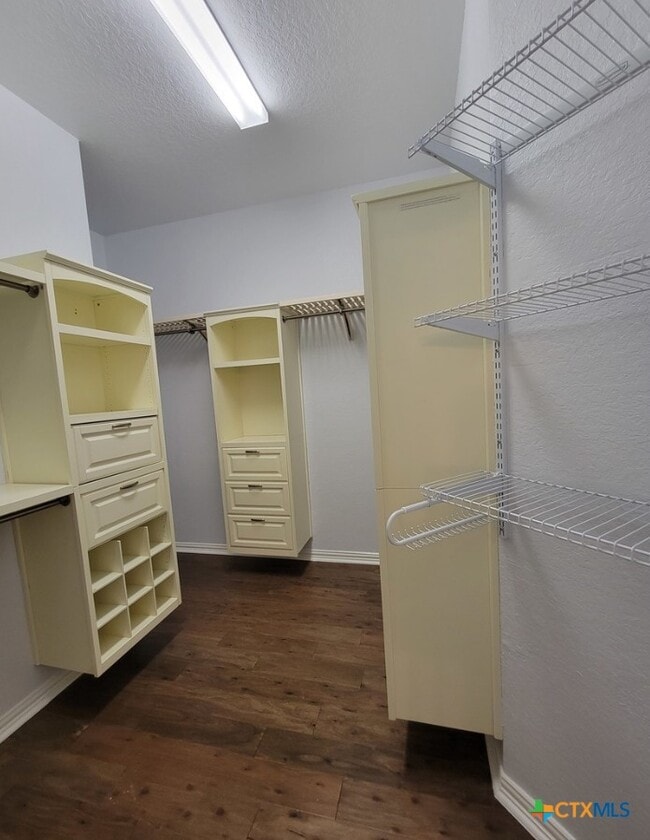 Building Photo - 226 Norwood Ct