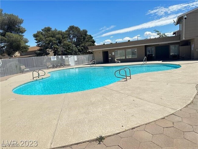 Building Photo - 5167 Greene Ln