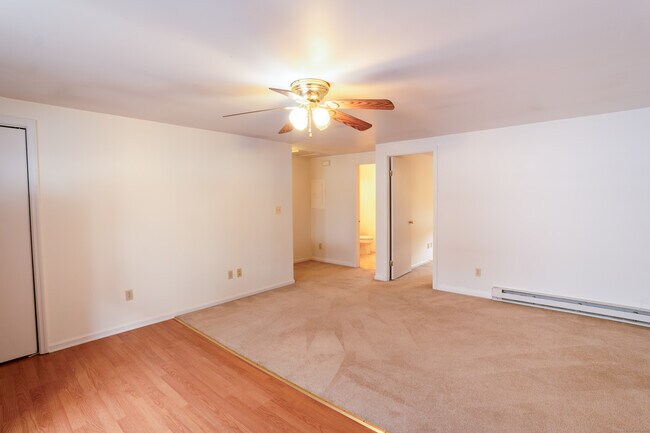 Building Photo - 194 Cherry St