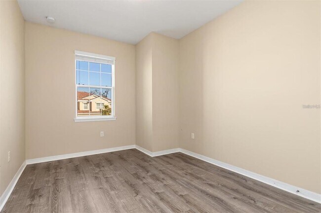 Building Photo - 8323 Enclave Way