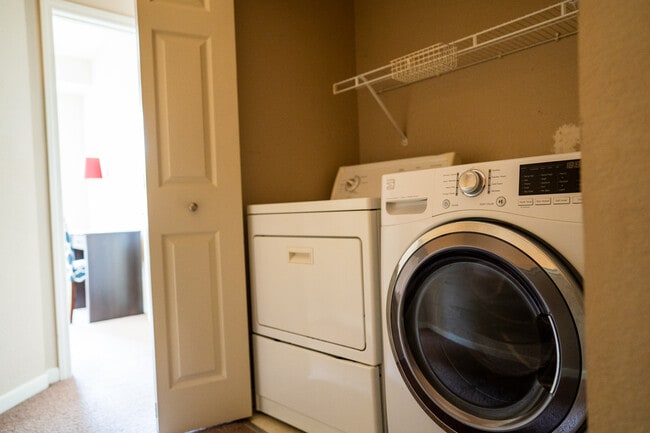 Building Photo - 1327 Auzerais Ave