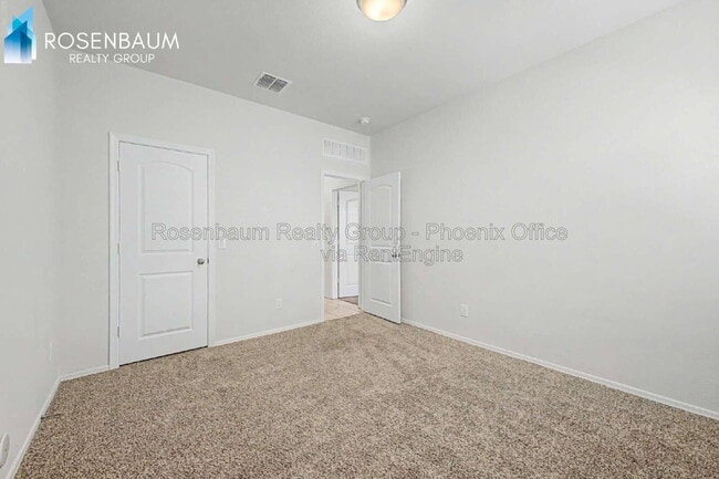 Building Photo - 41917 W Manderas Ln
