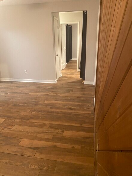 Building Photo - 1881 Nekoma Ct