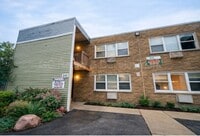 Building Photo - 243 Uteg St