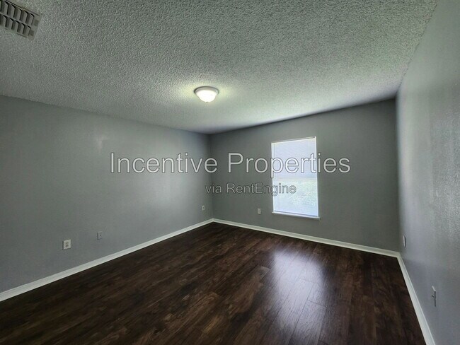 Building Photo - 509 Everest Way