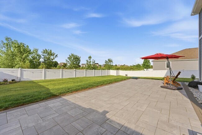 Building Photo - 25424 W Cerena Cir