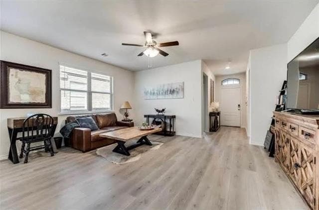 Building Photo - 2621 Franklin Dr