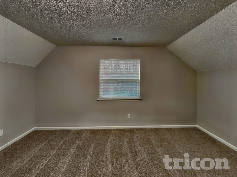 Building Photo - 6000 Whitewater Dr