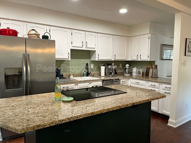 Building Photo - 2107 Persimmon Trek