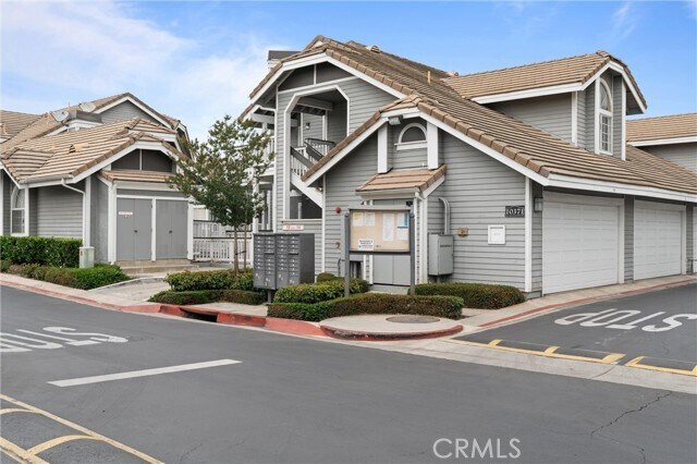 Building Photo - 10371 Garden Grove Blvd