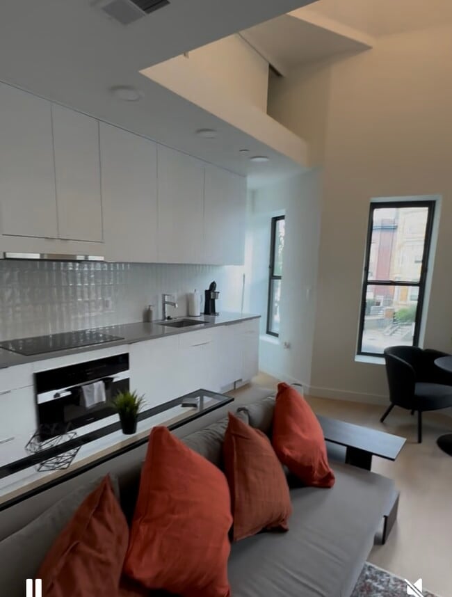 Building Photo - 304 Florida Ave NW