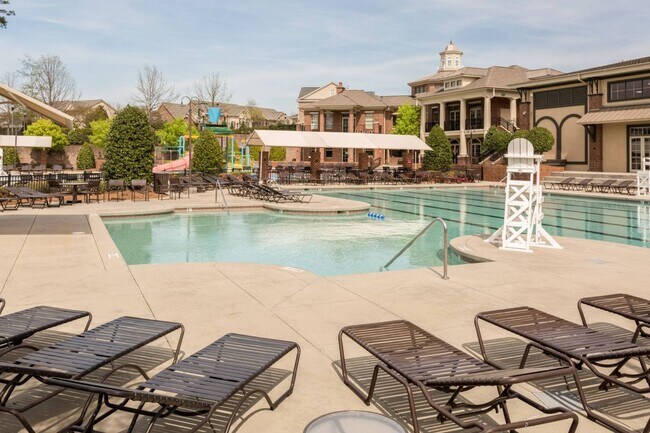 Building Photo - Beautiful 2 Story 3 Bedroom 2.5 Bath Townh...