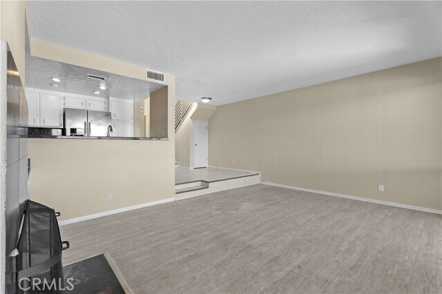 Building Photo - 33532 Valley View Ct