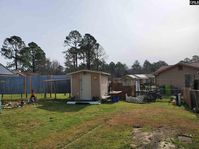 Building Photo - 401 Longwood Rd
