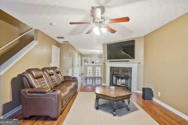 Building Photo - 2870 Vining Ridge Terrace