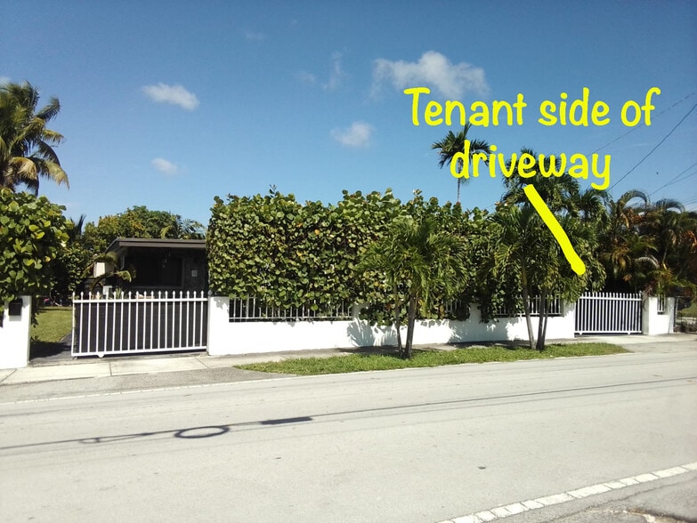 Primary Photo - 1051 NW 25th Ave