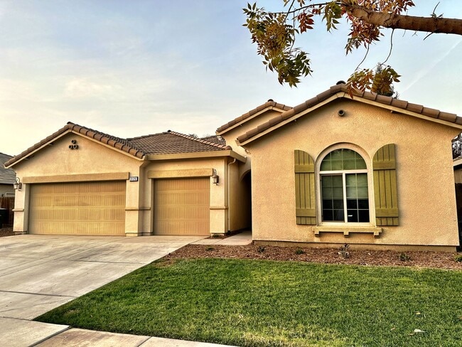 Building Photo - 3126 W Perez Ave