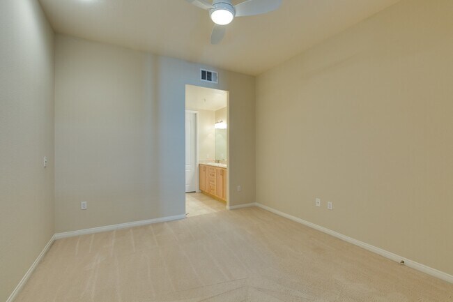 Building Photo - Manhattan Condo - South Las Vegas Blvd.