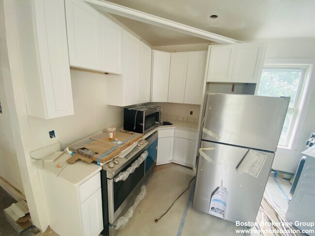 Building Photo - 68 Marine Rd