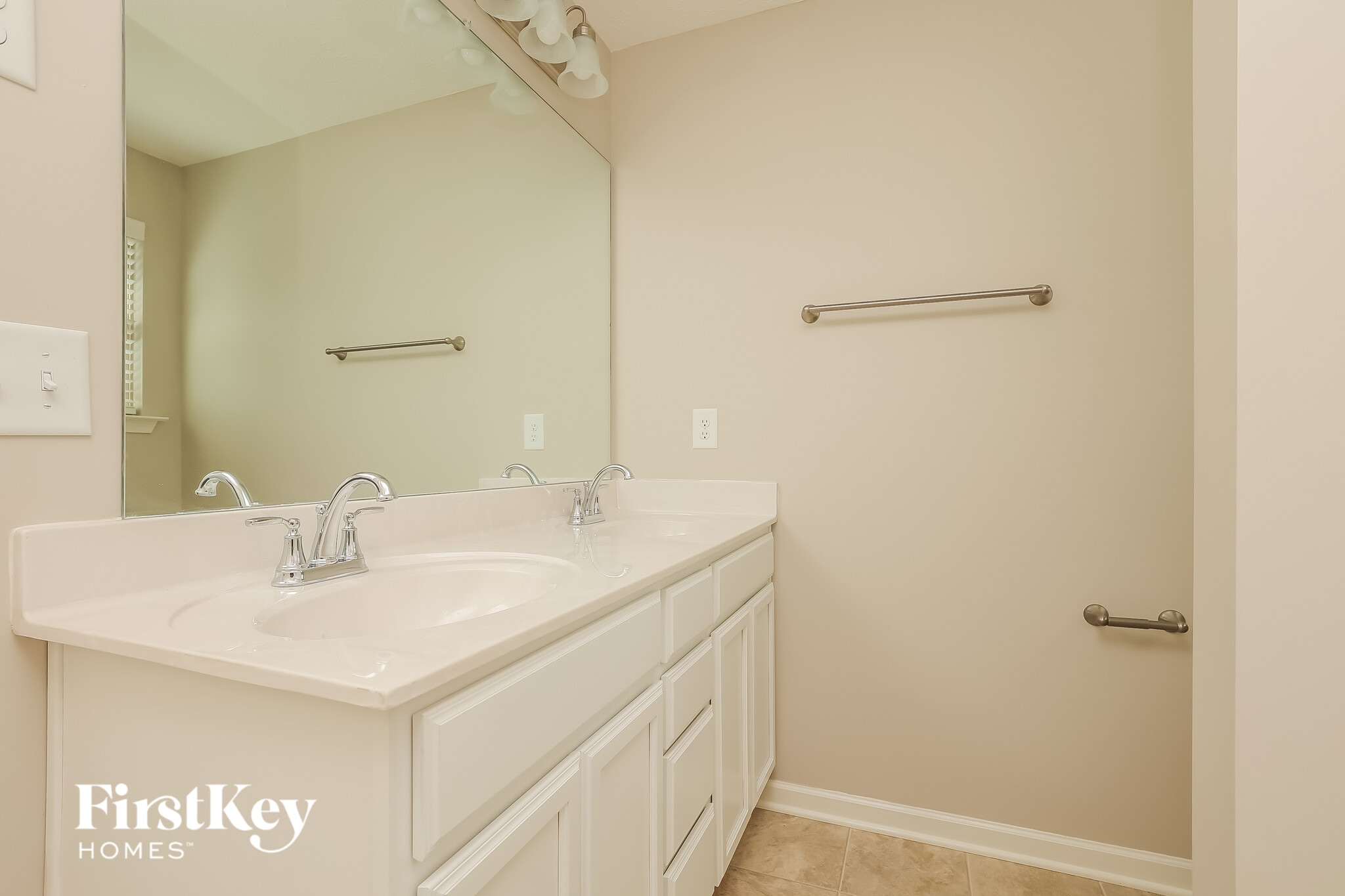 Building Photo - 219 Edgefield Ct