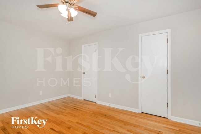 Building Photo - 1860 Gherry Dr