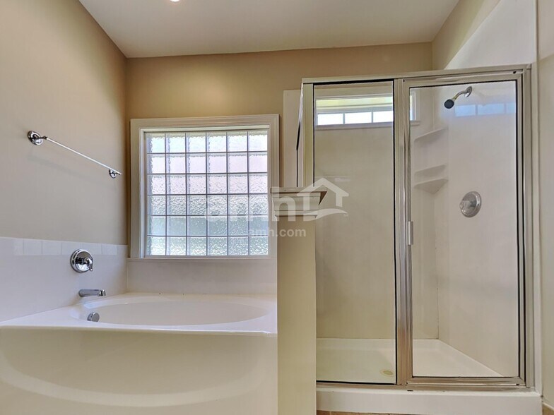 Building Photo - 8503 Sentry Cir