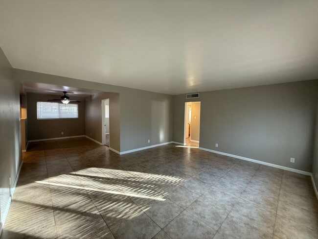 Building Photo - 606 Pierce St