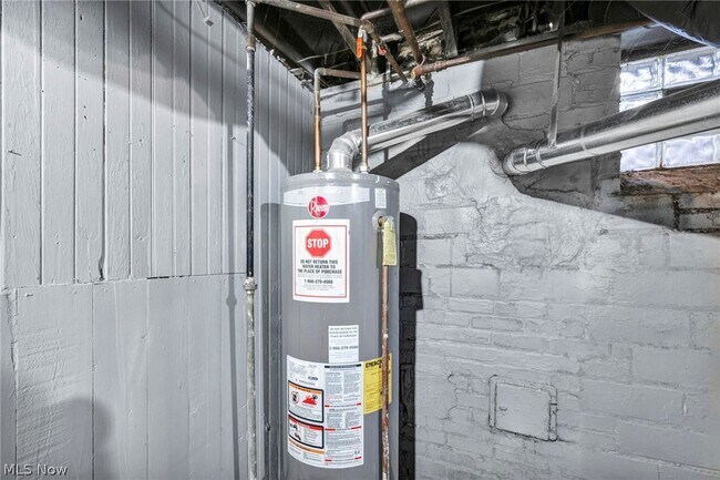 Building Photo - 16809 Scottsdale Blvd