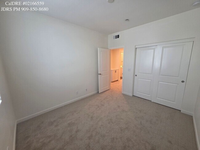Building Photo - Price Lowered! Rancho Cucamonga 3 Bedroom Condo