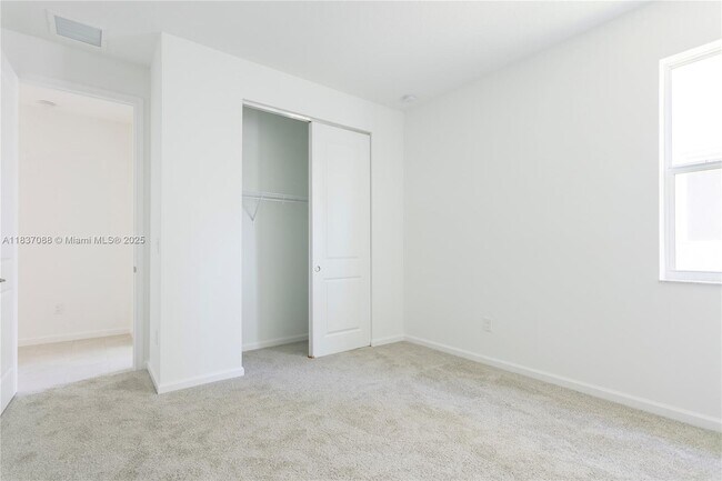 Building Photo - 6463 Trails Of Foxford Ct