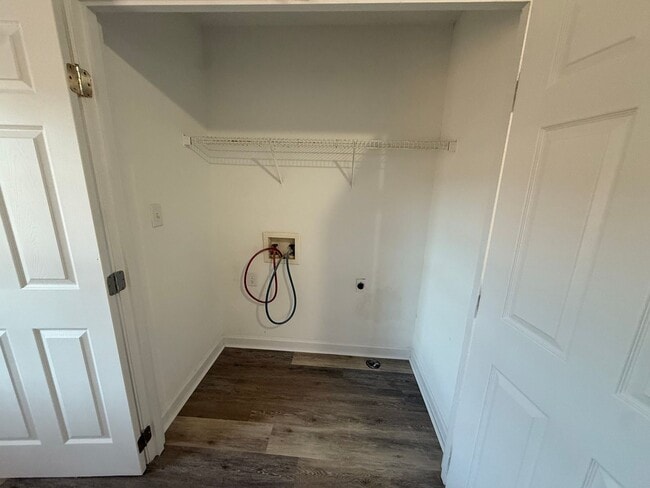 Building Photo - 4117 Juniper Ln NW