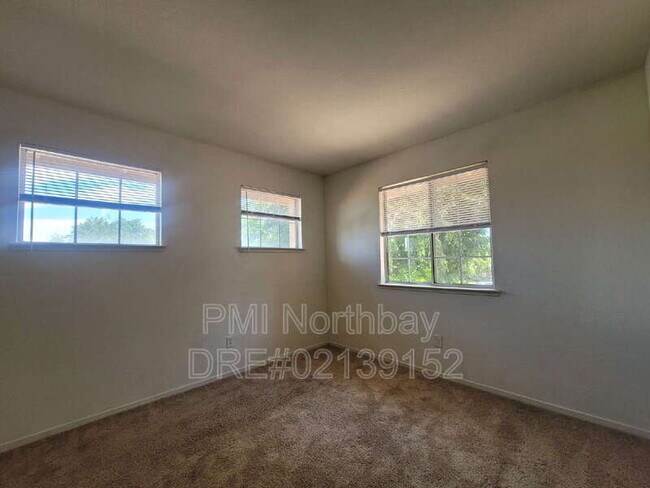 Building Photo - 937 Iron Dr
