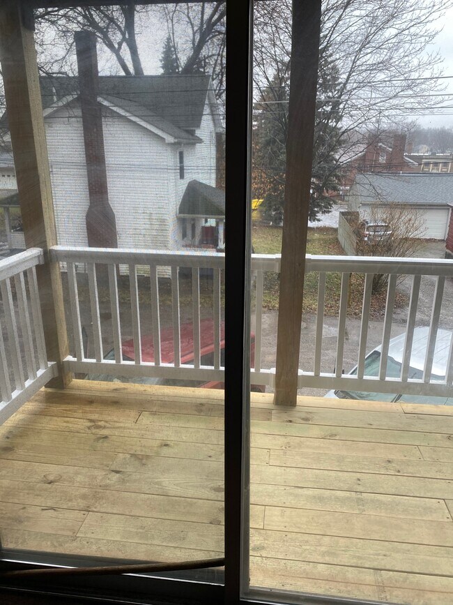 balcony on 2nd floor - 226 Vine Ave