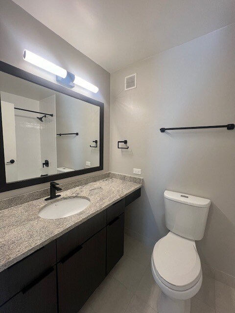 Building Photo - 70 W Huron St