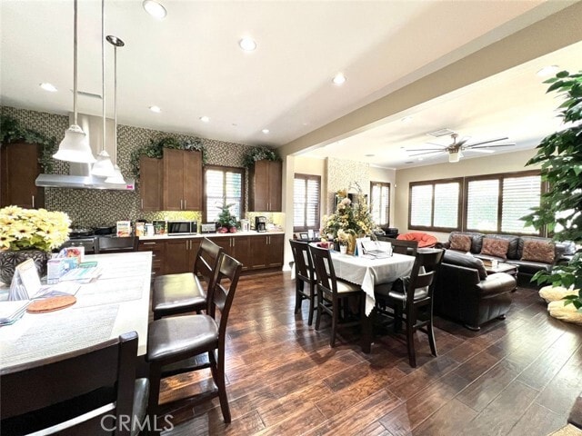 Building Photo - 540 N Bardsdale Pl