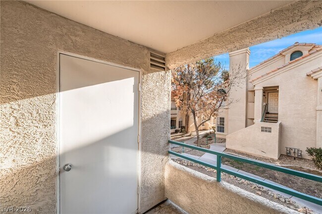 Building Photo - 2251 Wigwam Pkwy