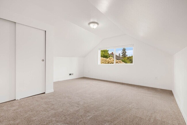 Building Photo - 3930 S Angel Pl
