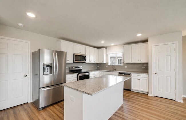 Building Photo - 1806 Aslynn Cir