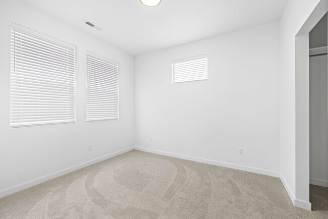 Building Photo - 4202 Saylor Ln