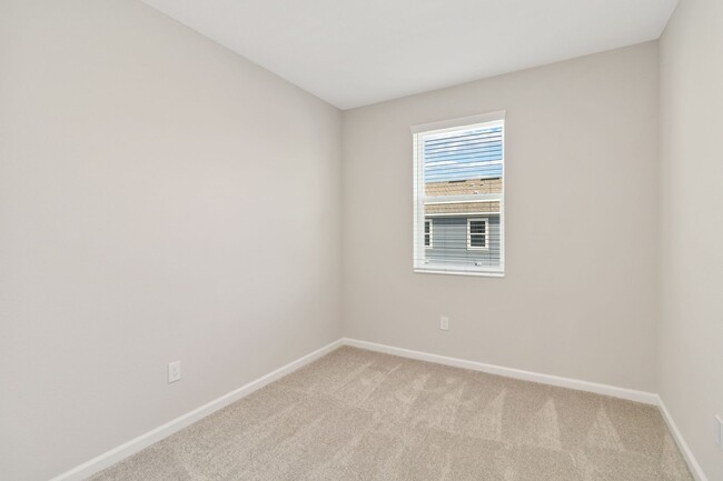 Building Photo - Beautiful Brand New 3/2.5 Townhome W/ 1 Ca...