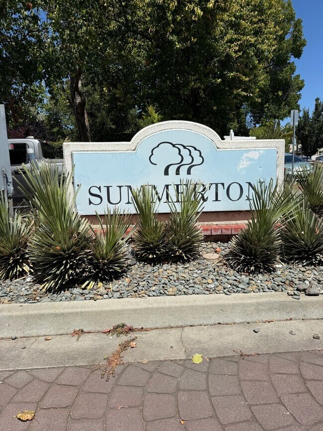 Building Photo - SPACIOUS 1 BEDROOM, 1.5 BATHROOM TOWNHOME IN SAN JOSE. MUST SEE!!!