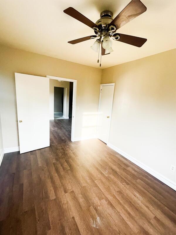 Building Photo - 3500 Elm St