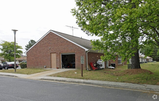 Building Photo - Bettie S. Davis Village